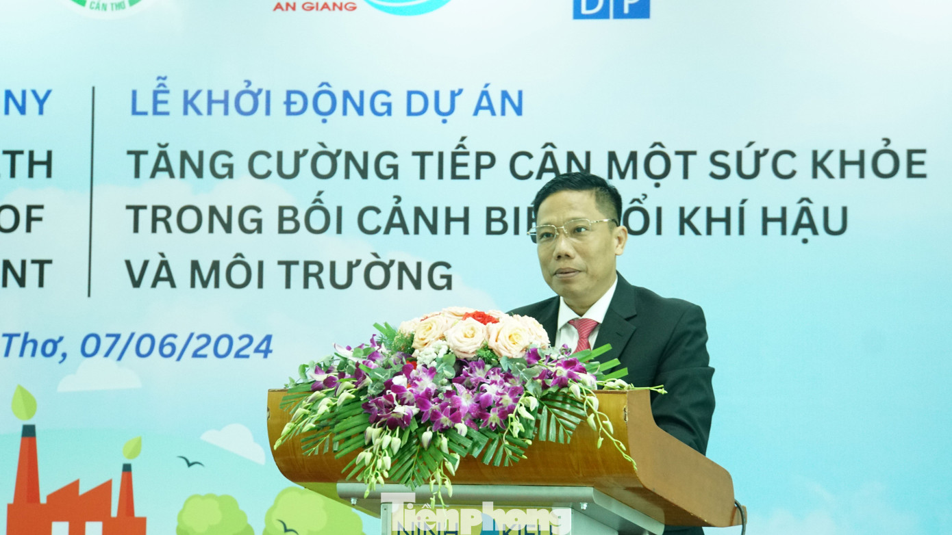 Ông Nguyễn Thực Hiện, Phó chủ tịch UBND TP Cần Thơ phát biểu. Ảnh: Hòa Hội Ông Nguyễn Thực Hiện, Phó chủ tịch UBND TP Cần Thơ phát biểu. Ảnh: Hòa Hội