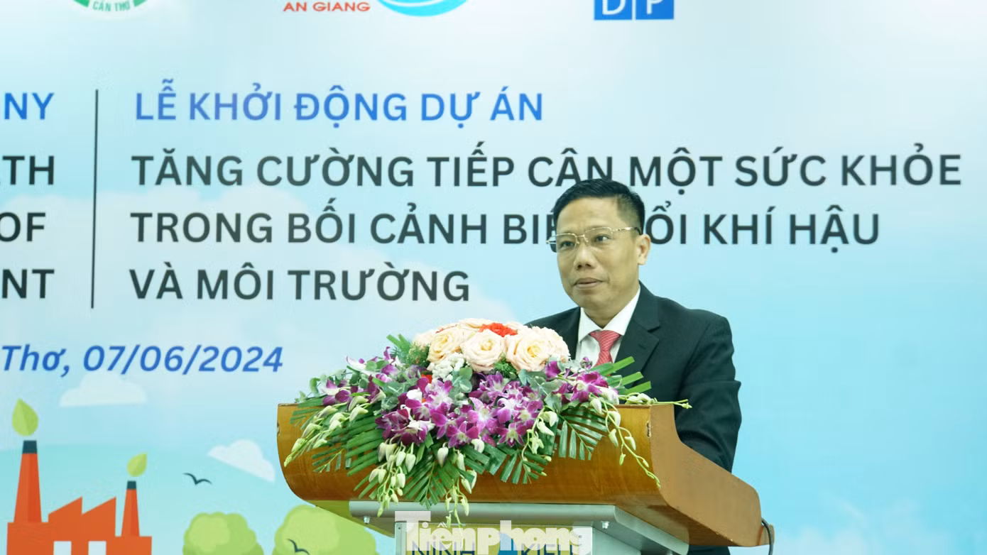 Ông Nguyễn Thực Hiện, Phó chủ tịch UBND TP Cần Thơ phát biểu. Ảnh: Hòa Hội