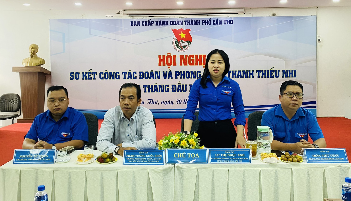 Chị Lư Thị Ngọc Anh - Bí thư Thành Đoàn Cần Thơ phát biểu tại hội nghị. Chị Lư Thị Ngọc Anh - Bí thư Thành Đoàn Cần Thơ phát biểu tại hội nghị.