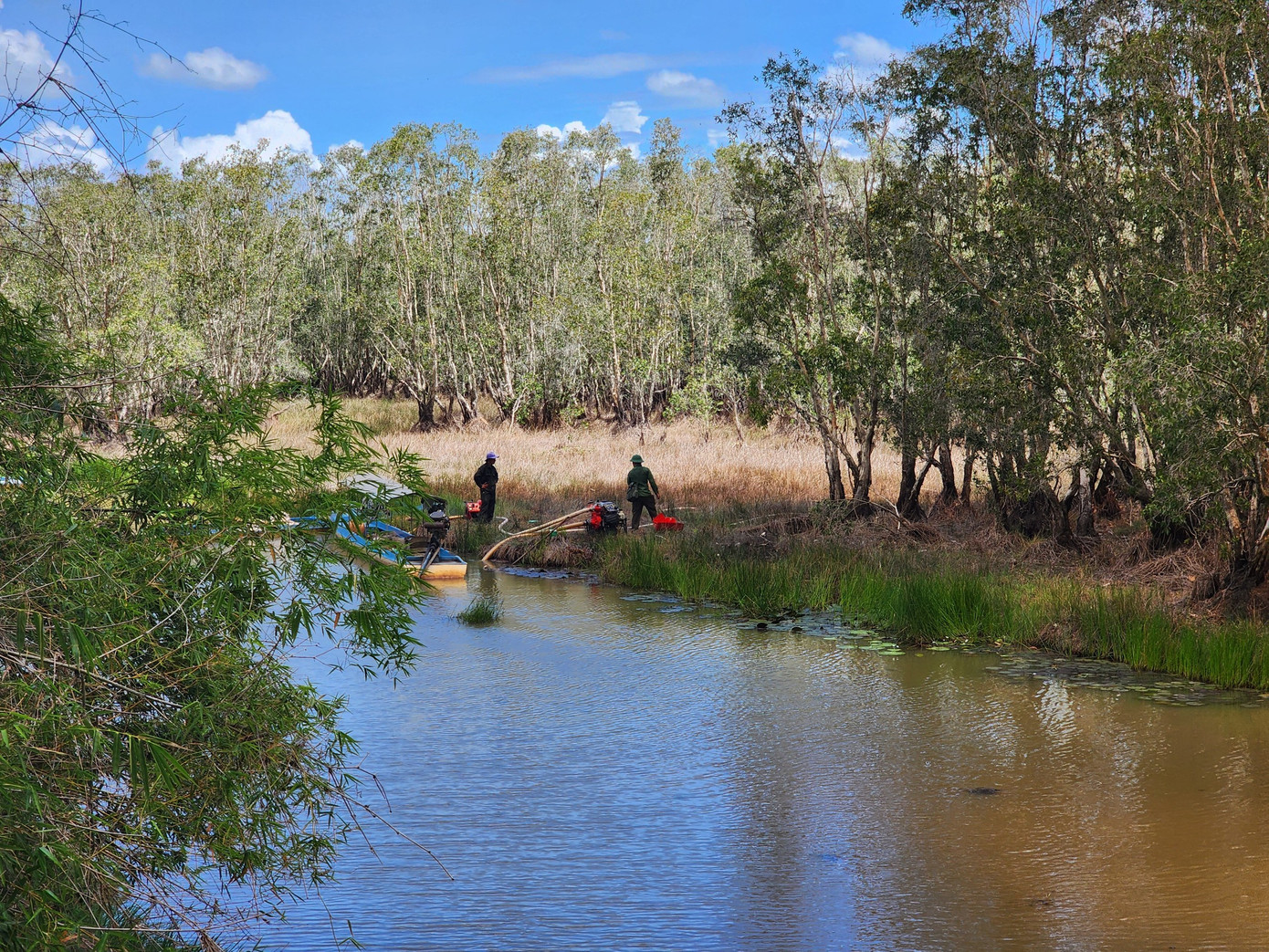 Cán bộ chữa cháy. Cán bộ chữa cháy.