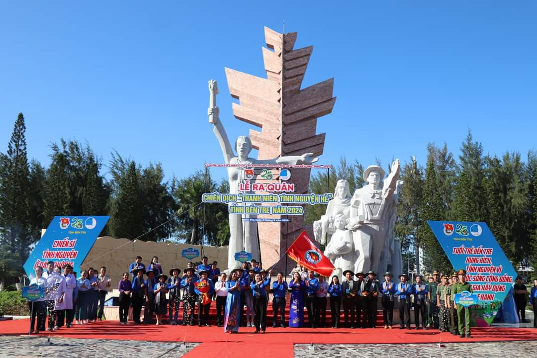 Tỉnh Đoàn Bến Tre ra quân chiến dịch tình nguyện hè 2024.