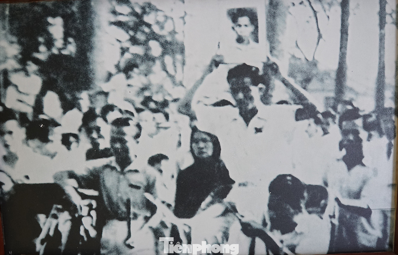 Ảnh tư liệu về Anh hùng liệt sĩ Trần Văn Ơn. Ảnh tư liệu về Anh hùng liệt sĩ Trần Văn Ơn.