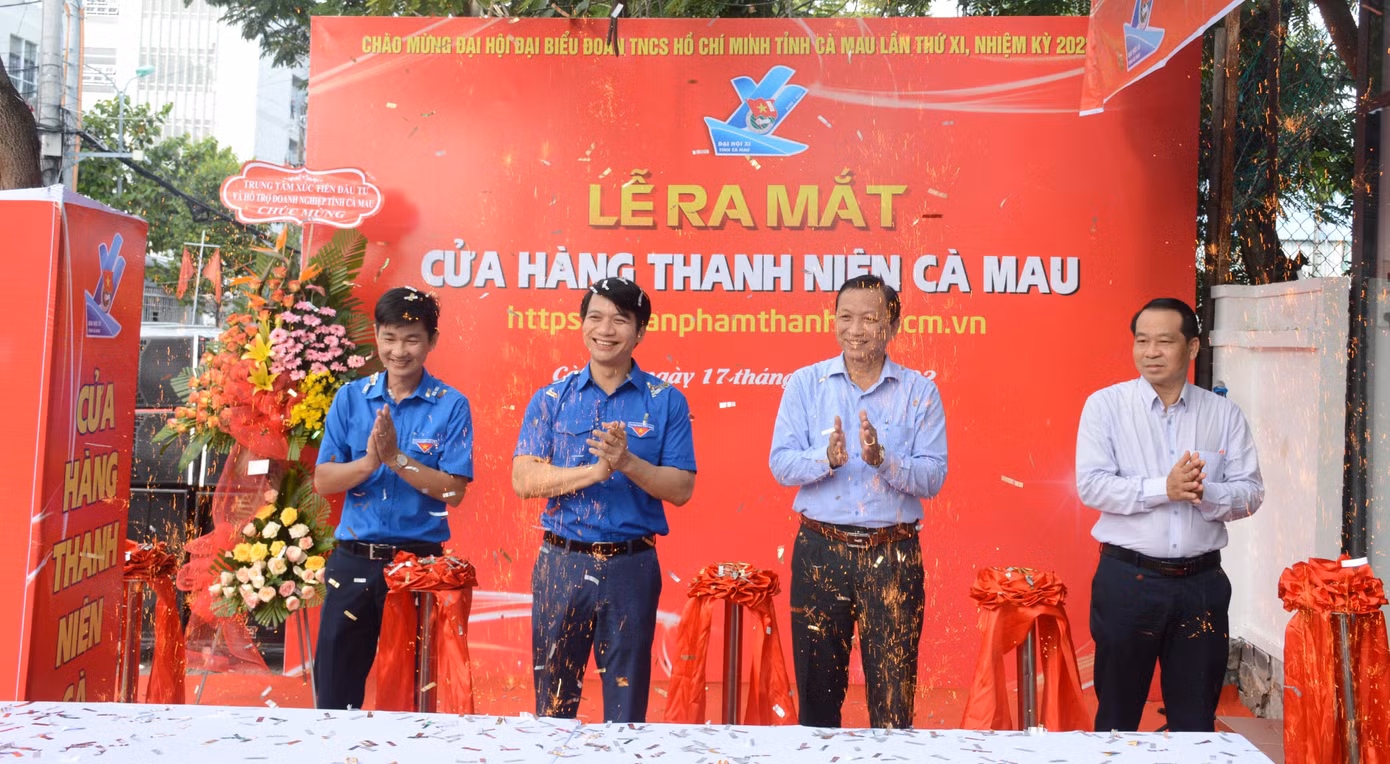 Tỉnh Đoàn Cà Mau ra mắt Cửa hàng thanh niên khởi nghiệp. - Ảnh: TĐ CM