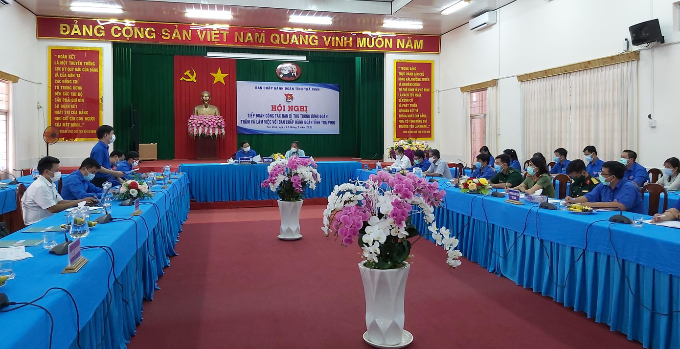 Quang cảnh làm việc. - Ảnh: Hòa Hội Quang cảnh làm việc. - Ảnh: Hòa Hội