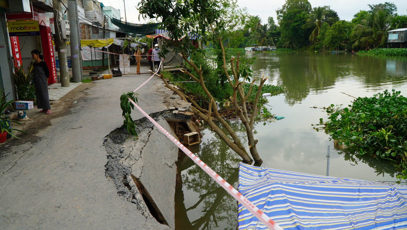 Hiện trường sạt lở