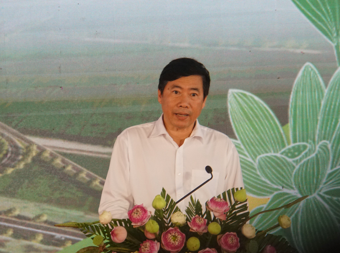 Ông Phạm Thiện Nghĩa, Chủ tịch UBND tỉnh Đồng Tháp phát biểu tại buổi lễ. Ảnh: An Bình. Ông Phạm Thiện Nghĩa, Chủ tịch UBND tỉnh Đồng Tháp phát biểu tại buổi lễ. Ảnh: An Bình.