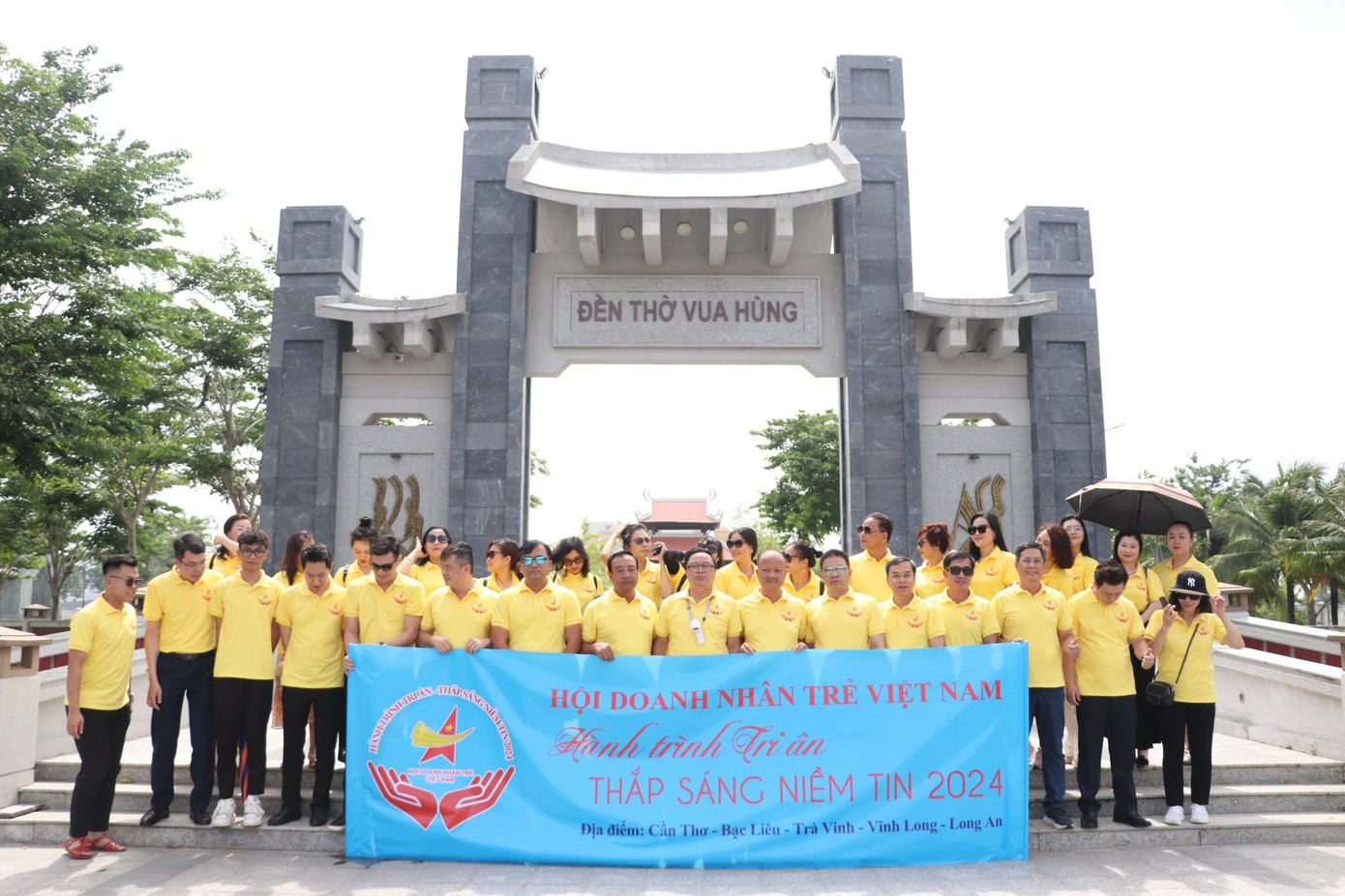 Đoàn hành trình xuất quân tại TP Cần Thơ.