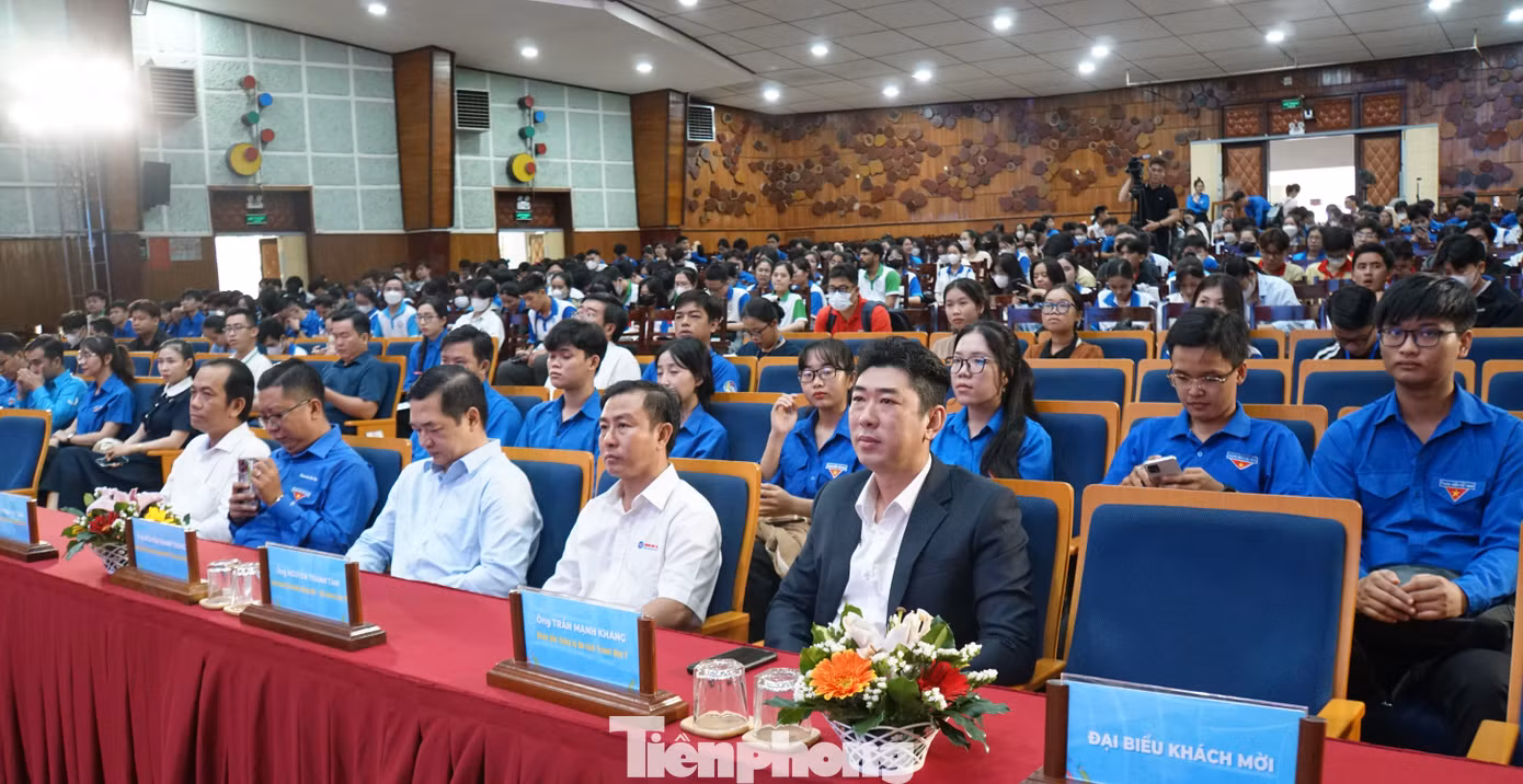 Đại biểu tham dự ngày hội thanh niên Cần Thơ. Ảnh: Hòa Hội Đại biểu tham dự ngày hội thanh niên Cần Thơ. Ảnh: Hòa Hội