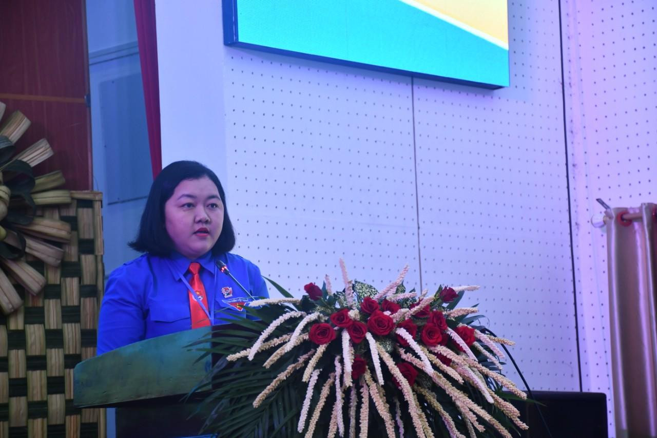 Chị Lâm Như Quỳnh, Bí thư Tỉnh Đoàn Bến Tre phát biểu Chị Lâm Như Quỳnh, Bí thư Tỉnh Đoàn Bến Tre phát biểu