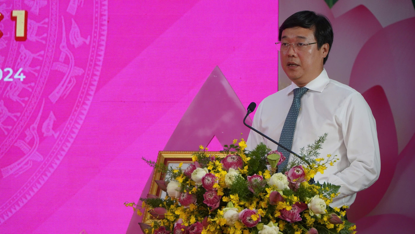 Bí thư Tỉnh ủy Đồng Tháp Lê Quốc Phong phát biểu tại buổi lễ.