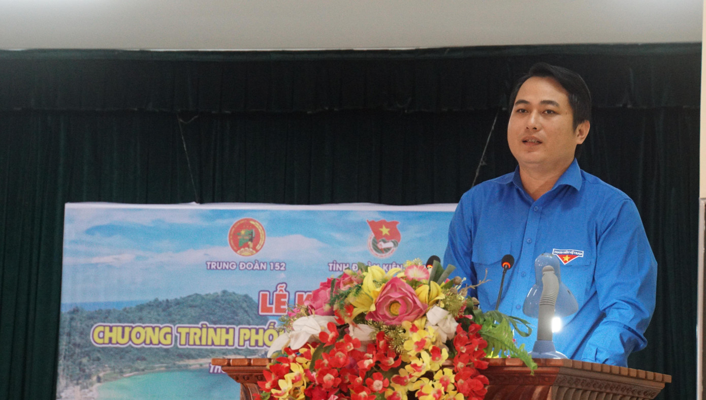 Anh Phan Đình Nhân, Bí thư Tỉnh Đoàn Kiên Giang phát biểu. Ảnh: Hòa Hội