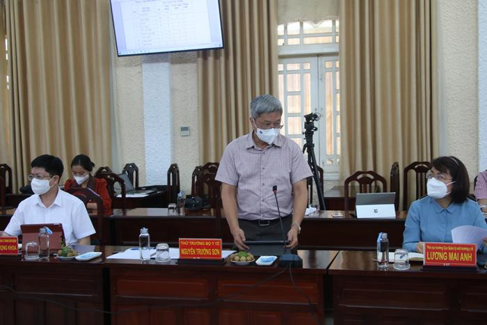 Thứ trưởng Bộ Y tế Nguyễn Trường Sơn phát biểu