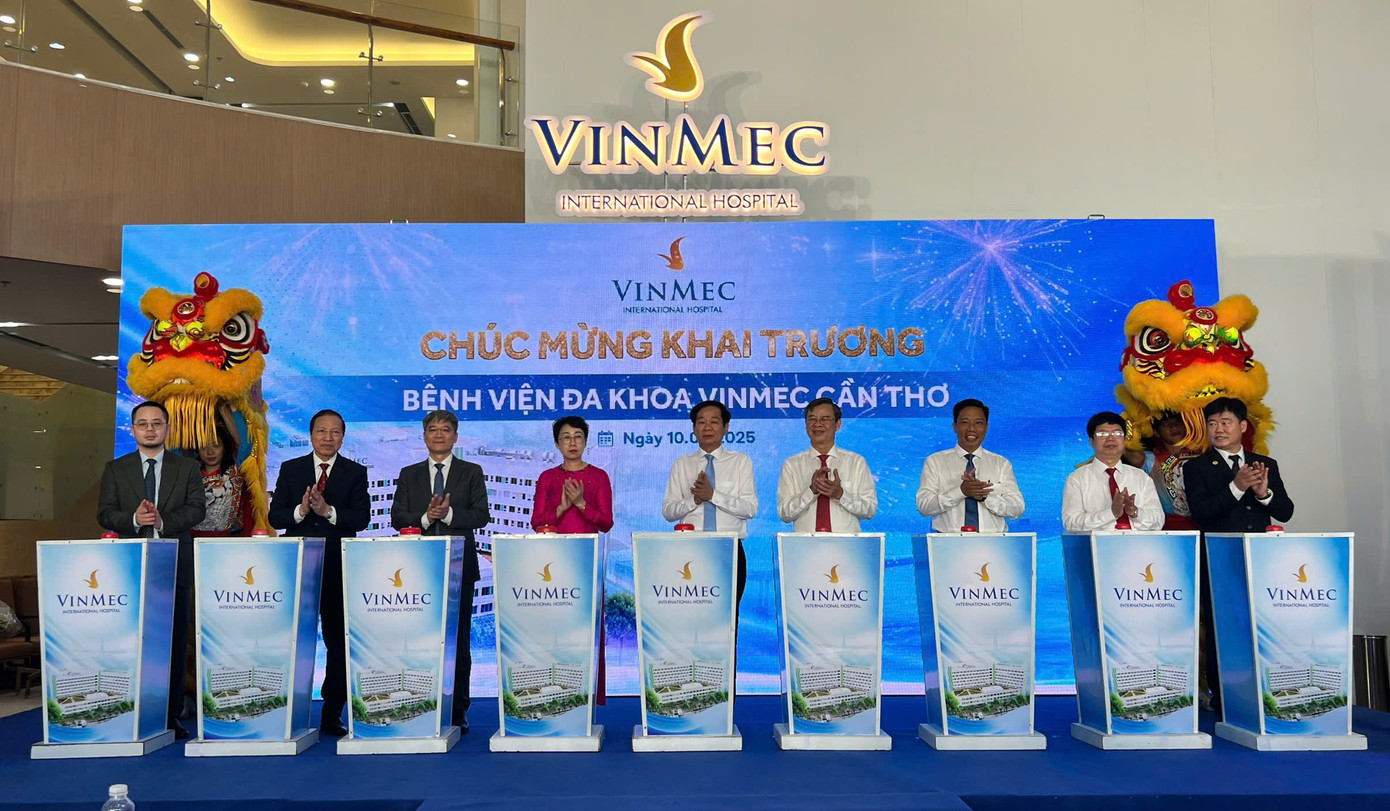 Nghi thức khai trương bệnh viện Vinmec Cần Thơ.