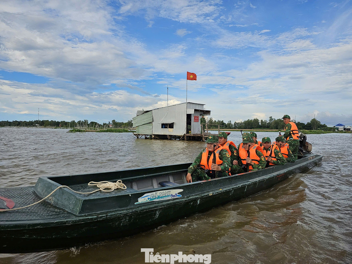 Tỉnh An Giang có đường biên giới dài gần 100km tiếp giáp với hai tỉnh Takeo, Kandal (Campuchia). Trong đó, Đồn Biên phòng Nhơn Hội quản lý 6,5km đường biên. Ảnh: Hòa Hội
