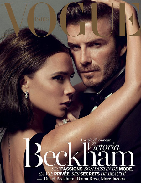 Victoria Beckham bày tỏ, vợ chồng cô lấy làm vinh dự khi được Vogue Pháp ngỏ lời mời chụp ảnh bìa cho số báo tháng 12. Vic đã nhiều lần xuất hiện trên các bìa tạp chí danh tiếng khác