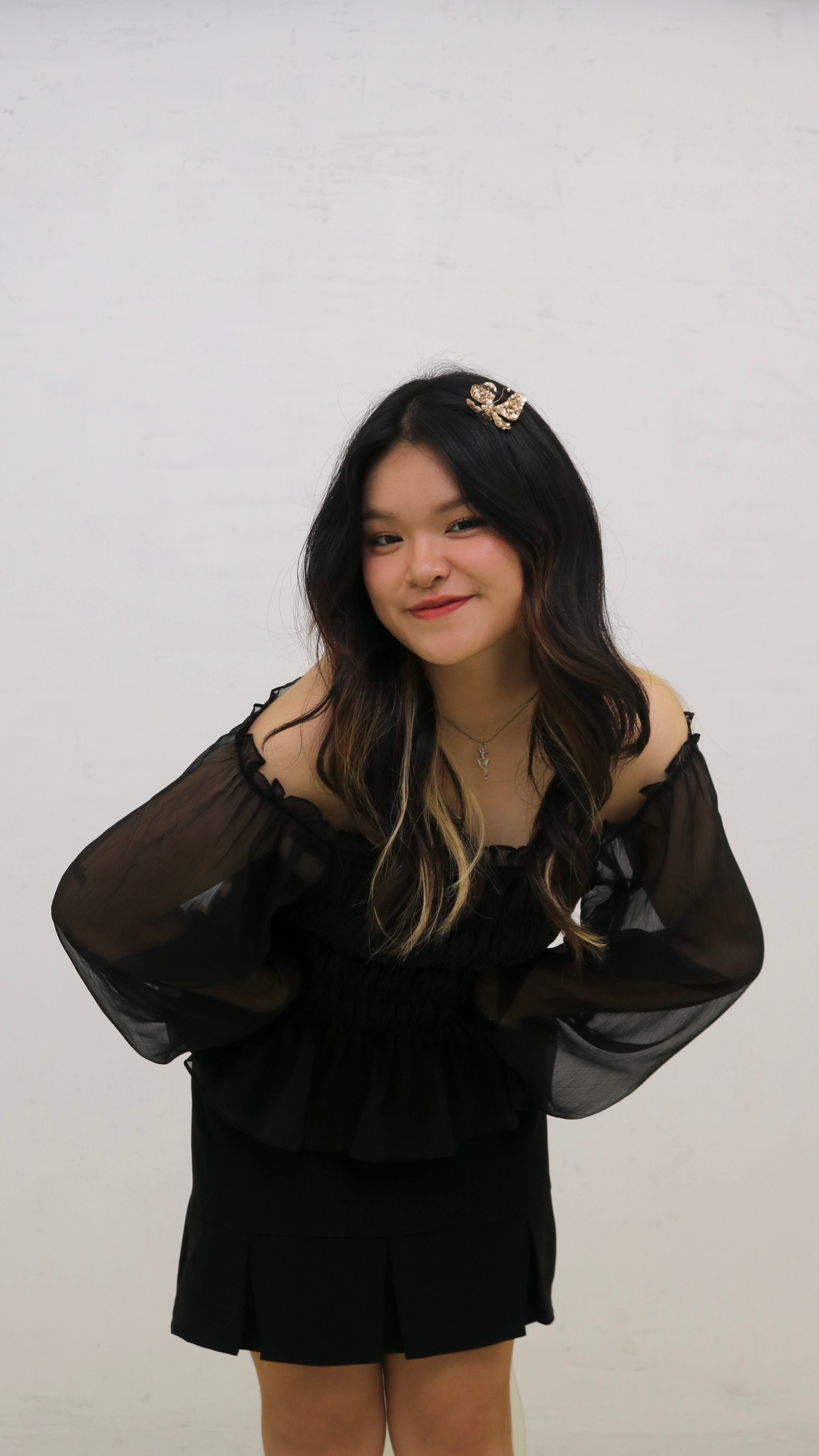 Cô nàng Cử nhân Kinh doanh chuyên ngành Quản Trị. Cô nàng Cử nhân Kinh doanh chuyên ngành Quản Trị.