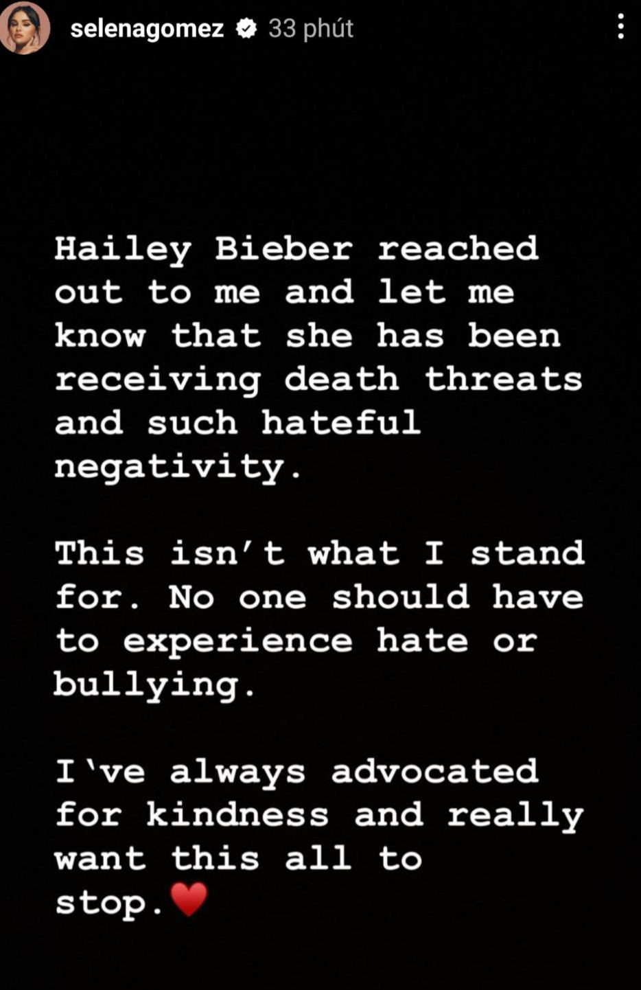 Selena Gomez đăng tâm thư muốn cư dân mạng dừng công kích Hailey Bieber. Selena Gomez đăng tâm thư muốn cư dân mạng dừng công kích Hailey Bieber.