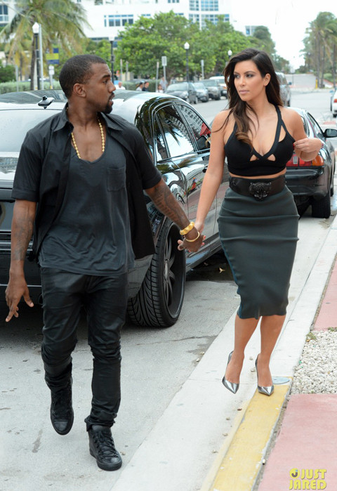 Trải qua nhiều tháng yêu nhau, cặp đôi nổi tiếng của nước Mỹ đang rất mặn nồng bên nhau