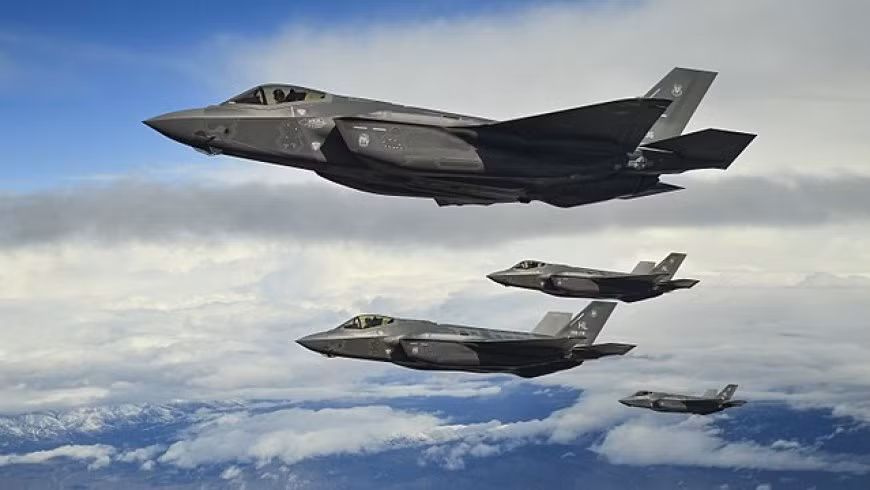 Sự thật về việc ra đời hàng loạt tiêm kích F-22, F-35 ảnh 3 Sự thật về việc ra đời hàng loạt tiêm kích F-22, F-35 ảnh 3