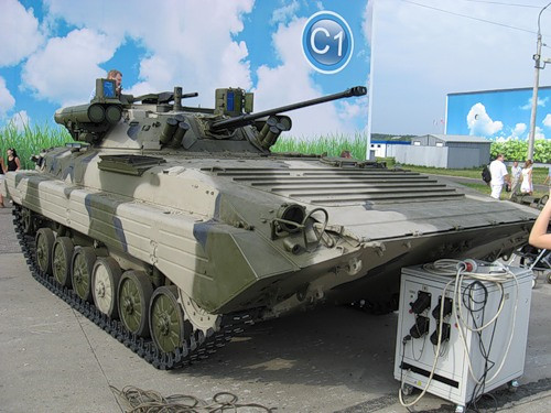 Việc triển khai BMP-2M Berezhok tham gia tập trận Don-Antiterror 2012 được cho là một động tác quảng cáo của Nga