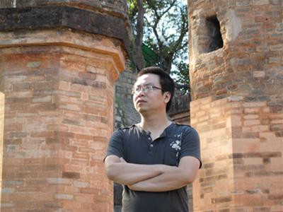 Nhà văn Nguyễn Đình Tú Nhà văn Nguyễn Đình Tú