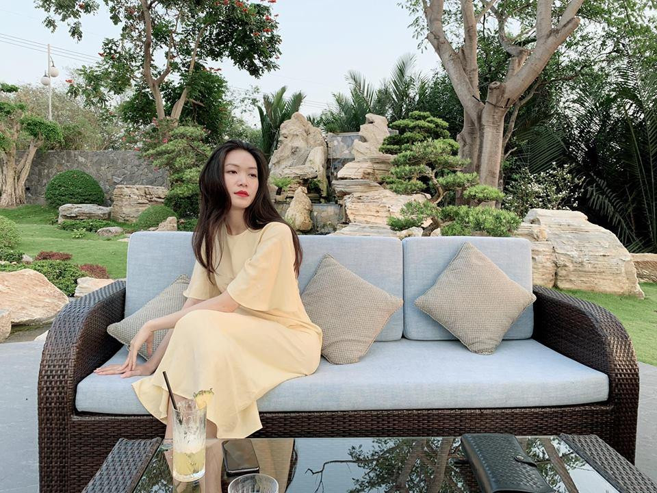 Cô mơ ước có một vai phản diện trong điện ảnh. Cô mơ ước có một vai phản diện trong điện ảnh.