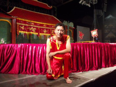 Phan Thanh Liêm và bể rối nước mini. Phan Thanh Liêm và bể rối nước mini