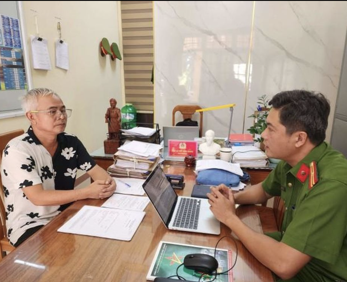 Cơ quan CSĐT Công an tỉnh Quảng Trị làm việc với Nguyễn Xuân Thiện. Ảnh: CA Cơ quan CSĐT Công an tỉnh Quảng Trị làm việc với Nguyễn Xuân Thiện. Ảnh: CA