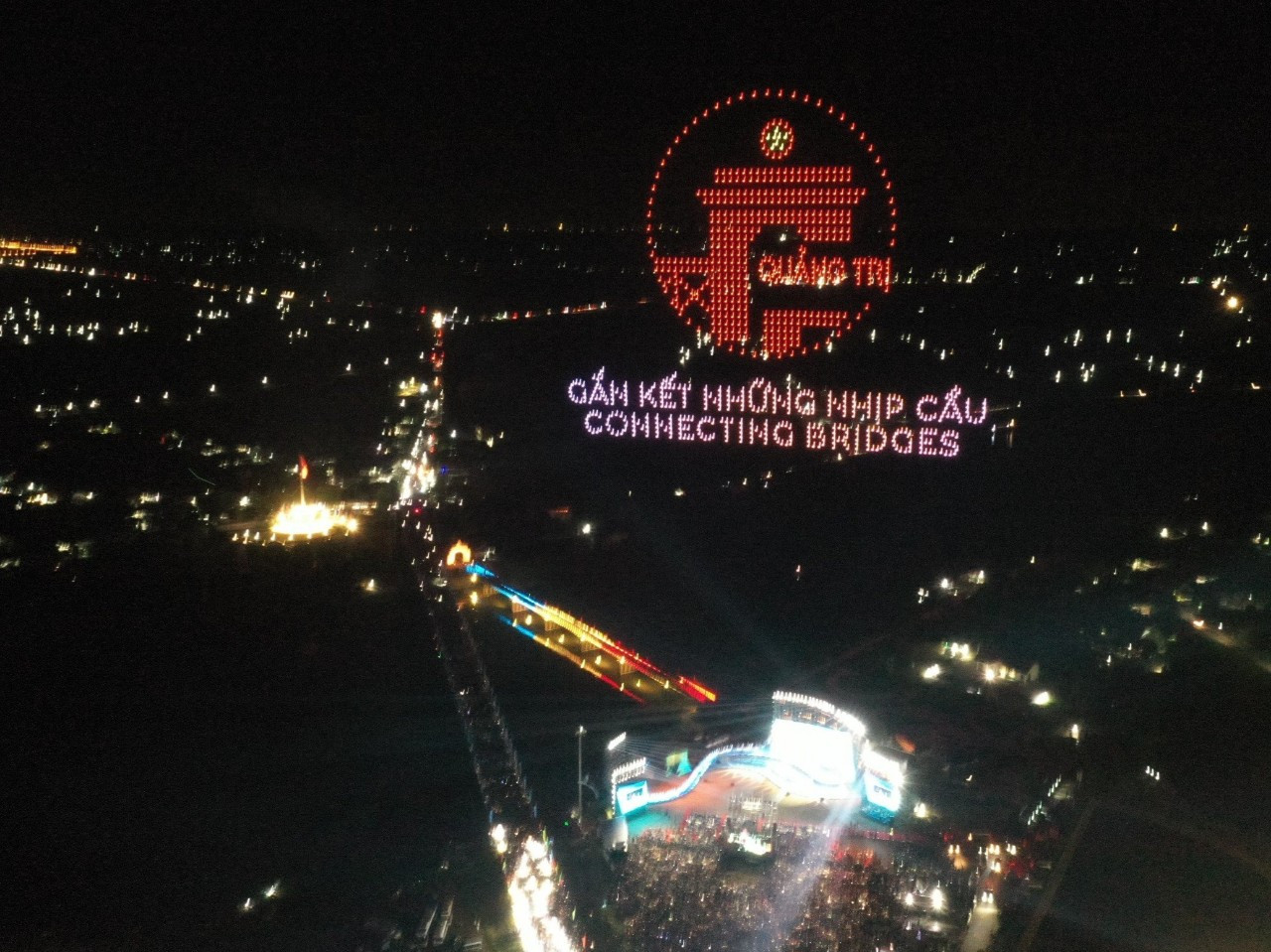 Lễ hội Vì Hòa bình năm 2024 với chủ đề “Chung tay kiến tạo thế giới Hòa bình” khai mạc tối 6/7 tại Khu Di tích Lịch sử Quốc gia đặc biệt Đôi bờ Hiền Lương-Bến Hải. Lễ hội Vì Hòa bình năm 2024 với chủ đề “Chung tay kiến tạo thế giới Hòa bình” khai mạc tối 6/7 tại Khu Di tích Lịch sử Quốc gia đặc biệt Đôi bờ Hiền Lương-Bến Hải.