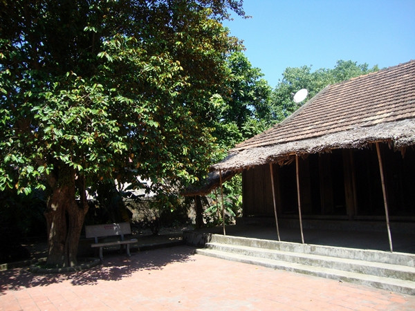 Lúc ngôi nhà được phục dựng, địa phương muốn dùng gỗ lim, nhưng Đại tướng nhất định nói