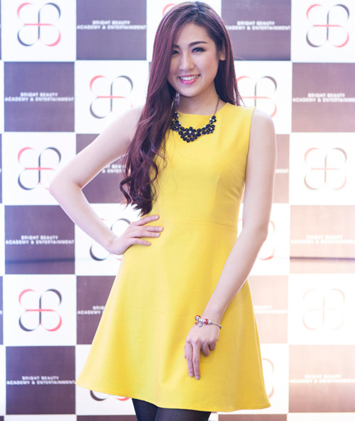 Kỷ niệm 20 năm bước chân vào làng người mẫu, cặp song sinh Thúy Hằng - Thúy Hạnh đã bất ngờ tách riêng và mở công ty đào tạo, giải trí của chính mình mang tên BB Plus. Á Hậu Dương Tú Anh Hoa hậu đông nam Á Phan Hoàng Thư Top 15 hoa hậu châu Á Thái Bình Dương Trương Tùng Lan Top 5 miss Ngoisao Hằng Kool Top 5 miss Ngoisao Đỗ Kiều Oanh Với tâm huyết qua 20 năm, với lòng yêu nghề và đầy nhiệt huyết của hai chị em cùng các cộng sự BB Plus đã chính thức ra đời, hoạt động với thương hiệu BB Academy & Entertaiment với hai mảng là đào tạo và cung cấp các dịch vụ giải trí. Vợ chồng diễn viên Minh Tiệp MC Tuấn Tú Sự có mặt của các mẫu nhí - Lớp học baby Pro