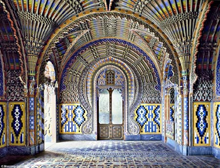 Lâu đài Sammezzano ở Tuscany, Italy