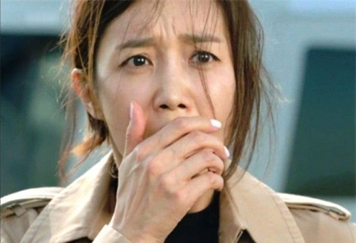  Cũng từ đây, cô mới vỡ lẽ về gia thế hiển hách của nhà chồng (Ảnh minh họa). 