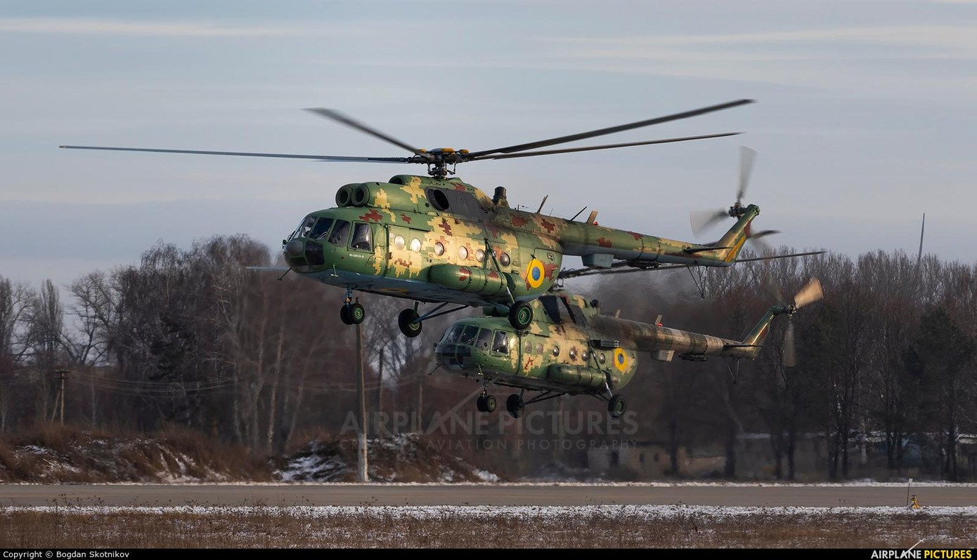 Máy bay trực thăng Mil Mi-8. Ảnh: Airplane-Pictures.
