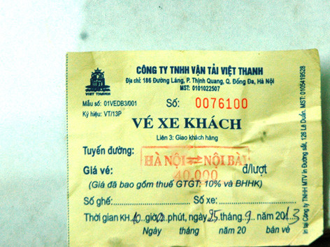 Dù sử dụng xe hợp đồng du lịch, nhưng Công ty Việt Thanh vẫn bán vé như xe khách