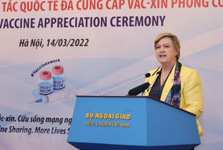 Bà Rana Flowers, quyền Điều phối viên Liên Hợp Quốc, Trưởng đại diện Quỹ Nhi đồng Liên Hợp Quốc (UNICEF) tại Việt Nam phát biểu. (Ảnh: Dương Giang/TTXVN)