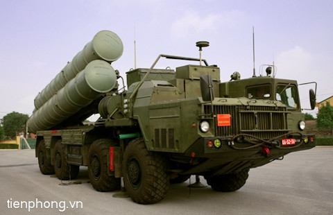 Hệ thống tên lửa phòng không hiện đại S-300PMU-1 do Đoàn Tên lửa Phòng không 64, Sư đoàn 361 (Quân chủng Phòng không - Không quân) quản lý, huấn luyện, sẵn sàng chiến đấu bảo vệ bầu trời Tổ quốc.