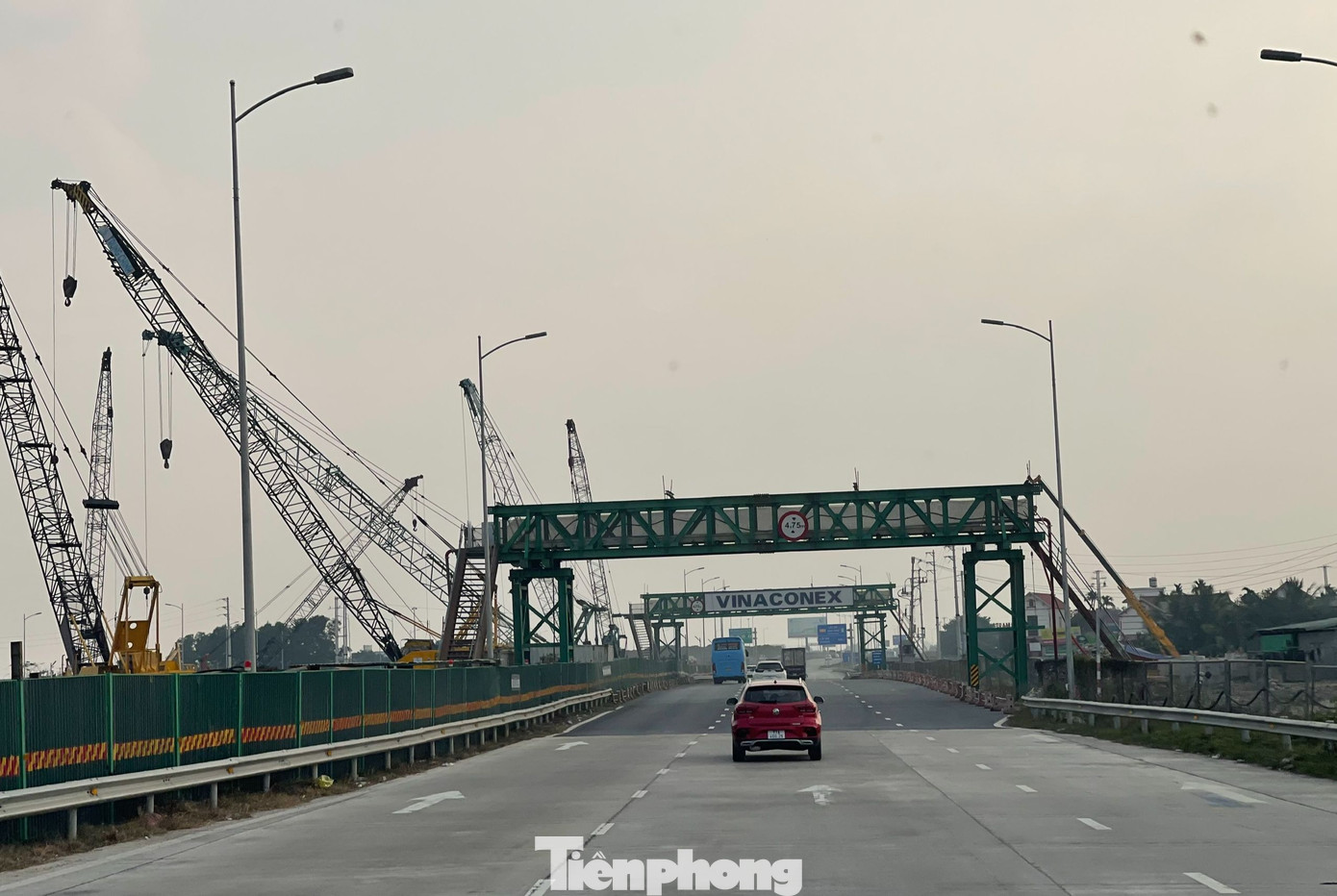 Năm 2025 dự kiến sẽ hoàn thành 50 dự án giao thông trọng điểm với tổng chiều dài hơn 1.466km. Ảnh: Lộc Liên.