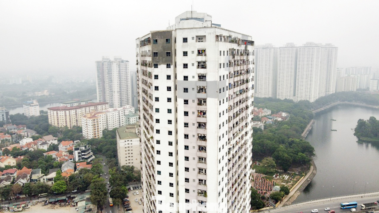 Dù được đưa vào sử dụng từ năm 2015 nhưng đến nay, nhiều căn hộ ở chung cư VP6 Linh Đàm chưa được cấp sổ hồng.