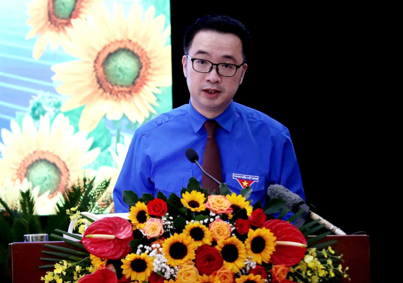 Anh Nguyễn Tường Lâm yêu cầu các bộ Hội LHTN Việt Nam tỉnh Ninh Thuận cần tăng cường ứng dụng công nghệ, chuyển đổi số và trí tuệ nhân tạo.