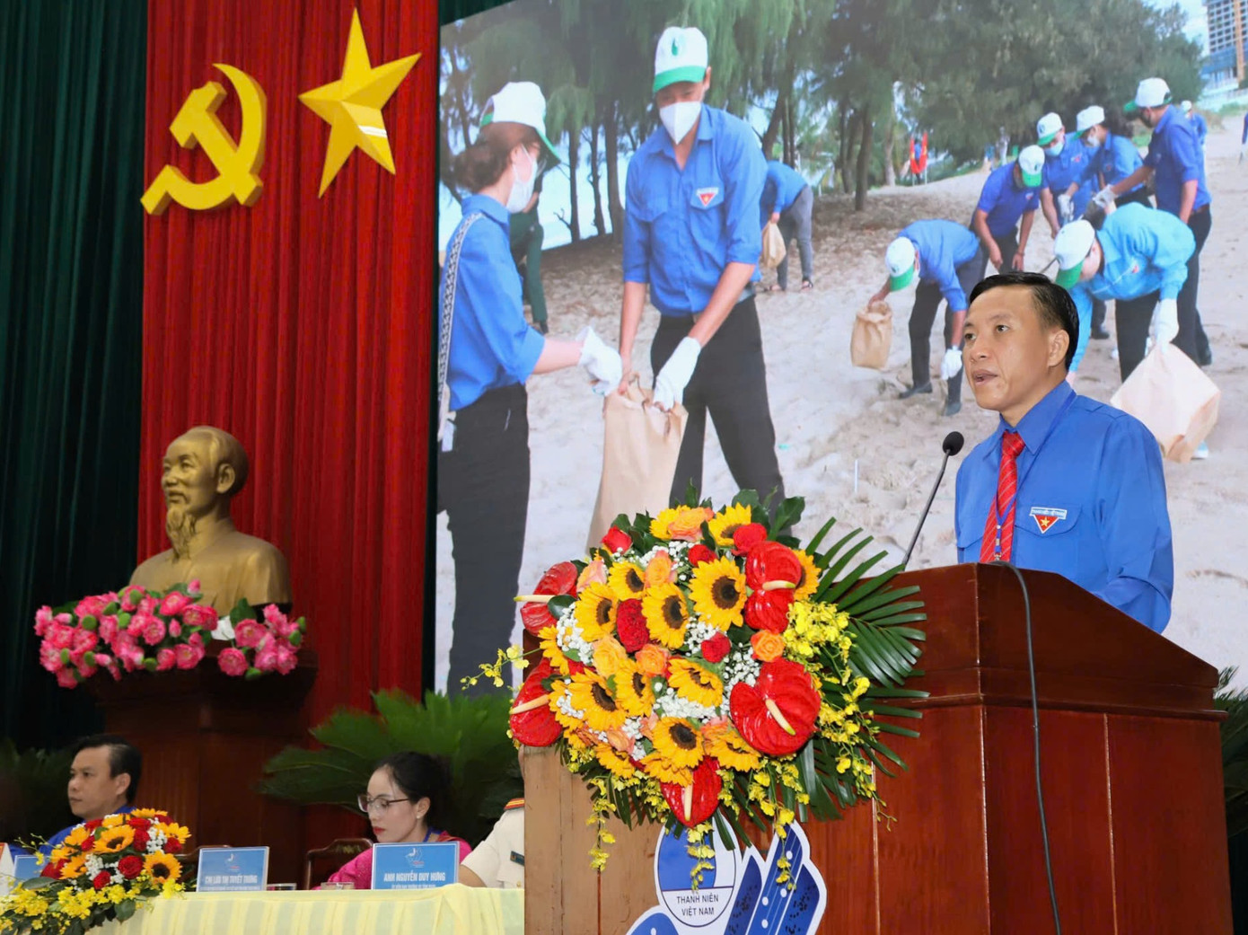 Anh Huỳnh Kiều Ánh giữ chức Chủ tịch Uỷ ban Hội LHTN Việt Nam tỉnh Ninh Thuận khoá VII. Anh Huỳnh Kiều Ánh giữ chức Chủ tịch Uỷ ban Hội LHTN Việt Nam tỉnh Ninh Thuận khoá VII.