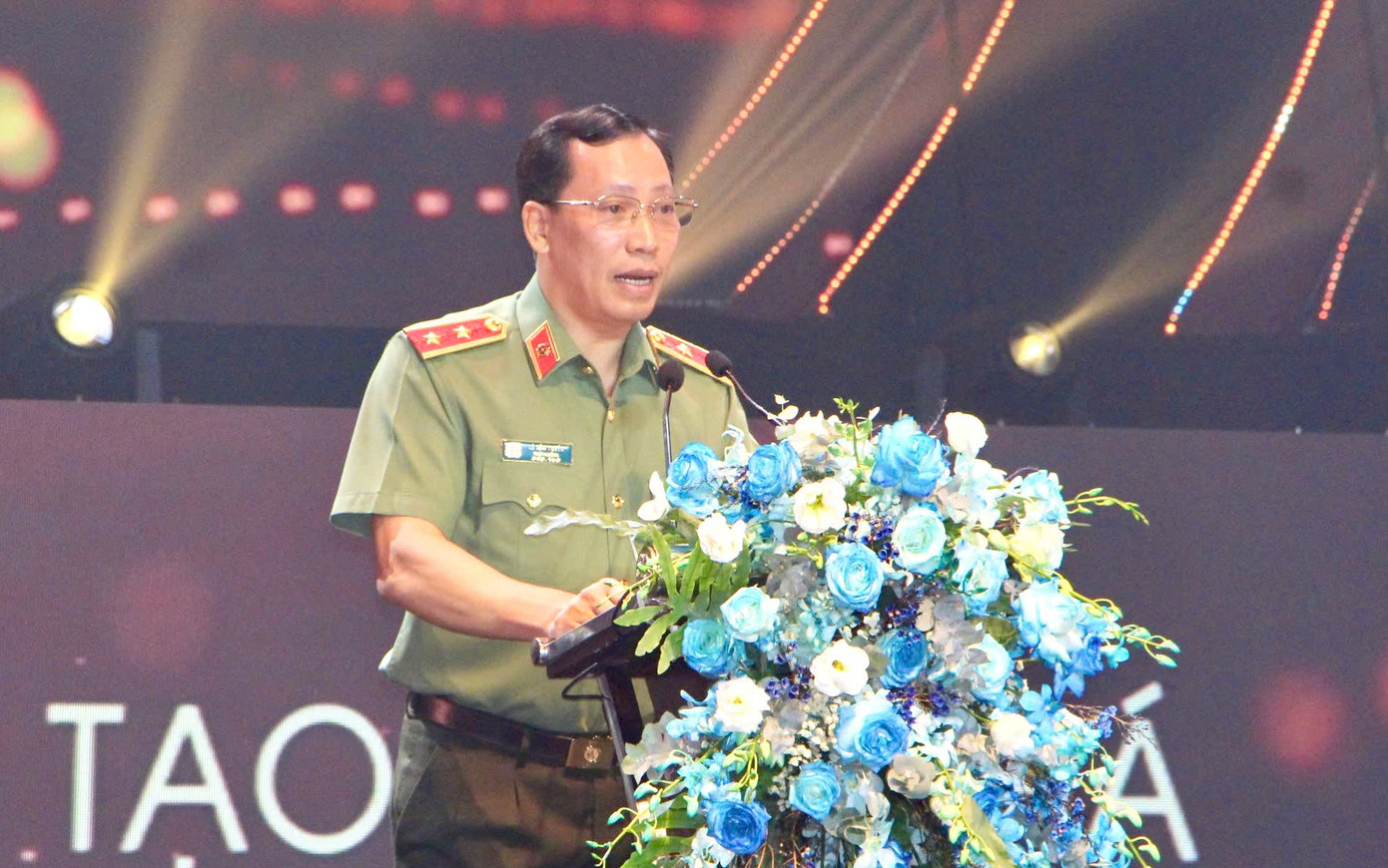 Trung tướng Lê Văn Tuyến - Thứ trưởng Bộ Công an - phát biểu khai mạc. Trung tướng Lê Văn Tuyến - Thứ trưởng Bộ Công an - phát biểu khai mạc.