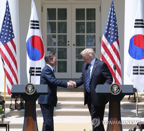 Thế giới tuần qua: Mosul được giải phóng, Mỹ 'dằn mặt' Triều Tiên ảnh 3