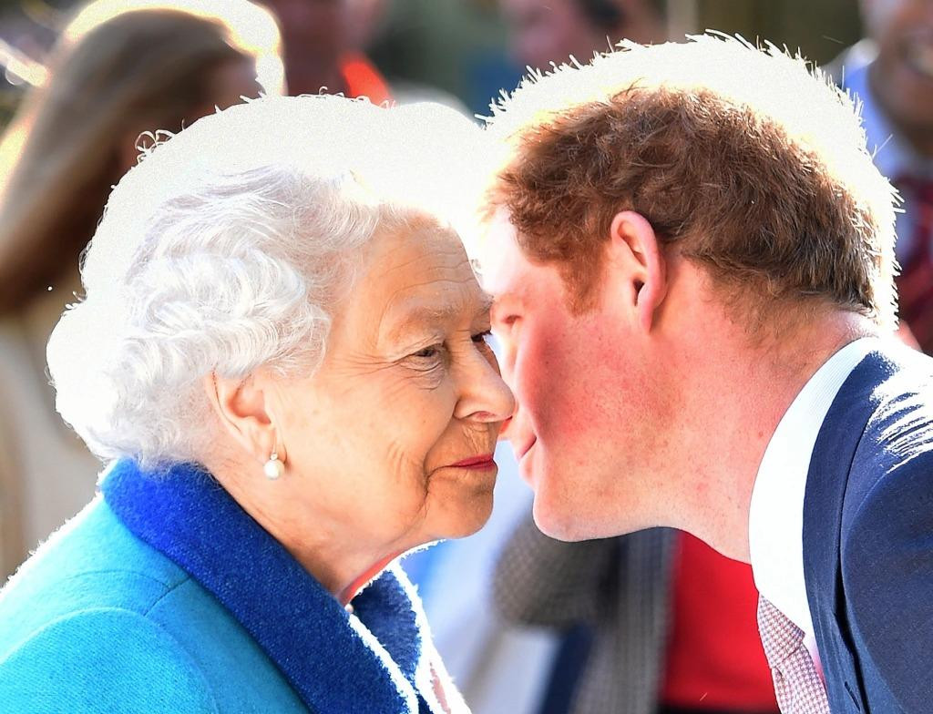 Nữ hoàng Elizabeth II luôn hy vọng Hoàng tử Harry sẽ hòa giải với gia đình. Ảnh: Getty Images.