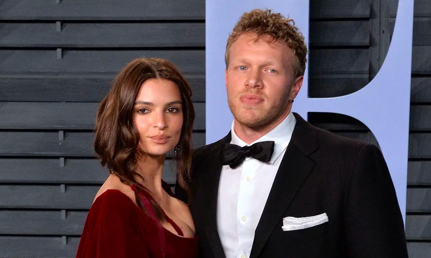 Emily Ratajkowski vừa đệ đơn ly hôn người chồng 4 năm vì bị phản bội. Ảnh: E Magazine.