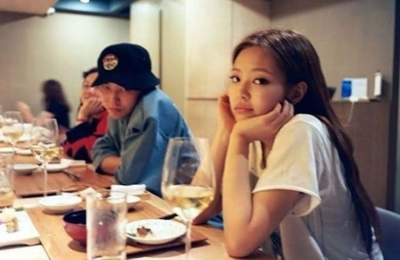 G-Dragon và Jennie đều là nghệ sĩ của YG Entertainment. Hai người bị đồn yêu nhau vào năm 2021 và đã chia tay. Ảnh: Kyung Hyang.