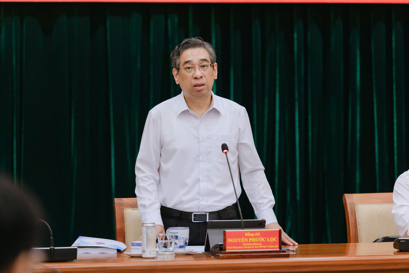 Ông Nguyễn Phước Lộc - Phó Bí thư Thành ủy, Bí thư Đảng Đoàn, Chủ tịch Ủy ban MTTQ Việt Nam TPHCM phát biểu tại hội nghị.