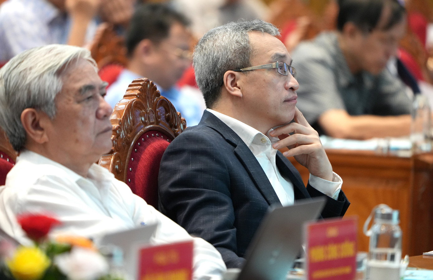 Hội thảo có sự tham dự của ông Phan Tâm - Thứ trưởng Bộ TT&amp;TT, đại diện Bộ NN&amp;PTNT cùng nhiều chuyên gia trong lĩnh vực chuyển đổi số như TS.Nguyễn Quân- nguyên Bộ trưởng Bộ KH&amp;CN, PGS. TS.Đỗ Văn Quang - Phó hiệu trưởng - Trường ĐH Thủy Lợi cùng hơn 200 đại biểu khắp cả nước.