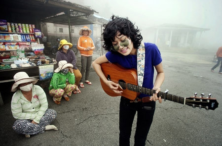 "Những điều Lý mang đến có thể làm họ vui nhưng theo một cách nào đó, Lý đang làm việc ấy cho mình".