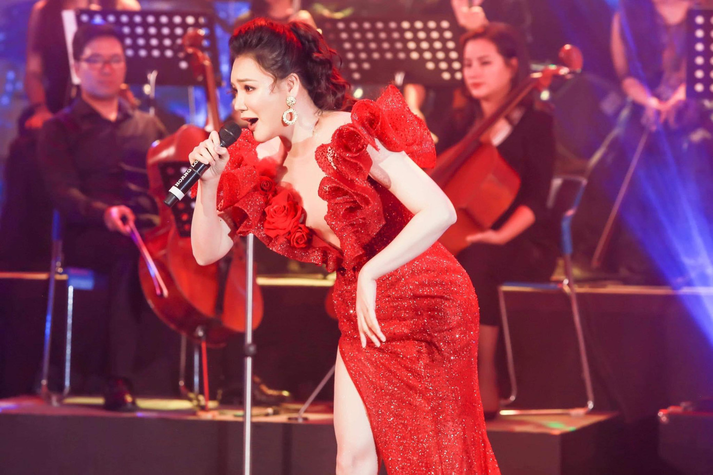 Cô từng có mối tình sâu đậm với đại gia Hà Dũng.